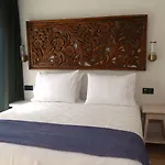 Hotel Samadhi *