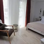 Hotel Samadhi *